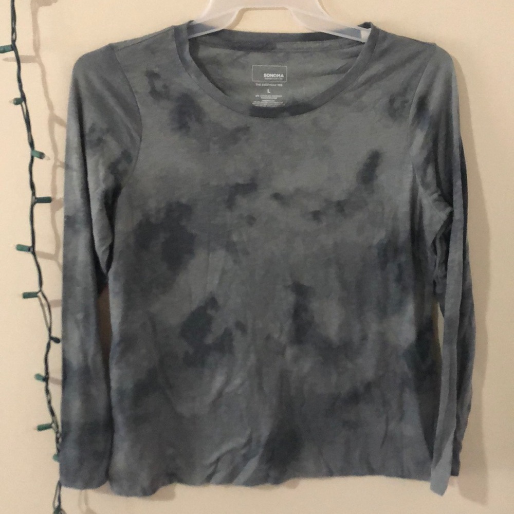 Long sleeved green and grey shirt